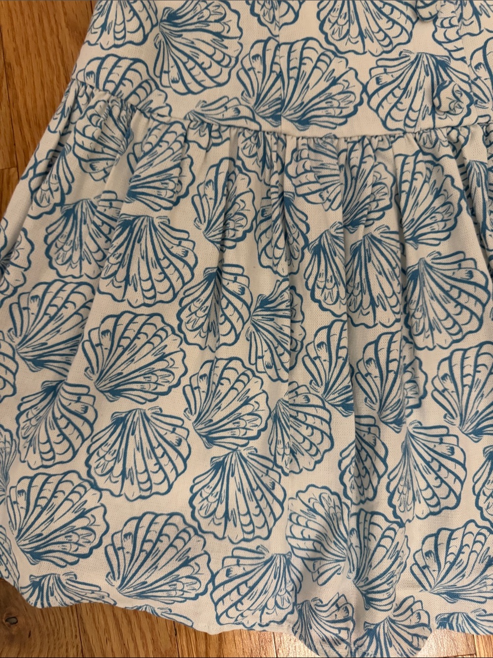 Wayf White Dress with Blue Shell Pattern - Picture 4 of 4